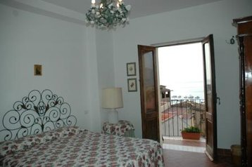 Italia Privát Scilla, Exteriorul